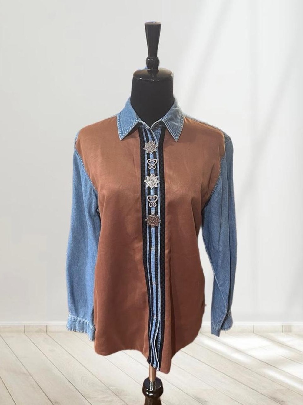 Women’s vintage wrangler Two-Tone Denim & Brown Button-Front Shirt